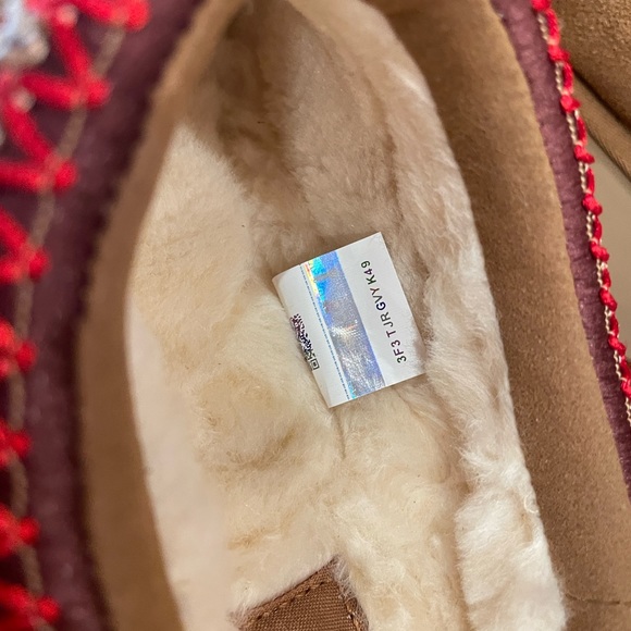 Ugg Tazz - Picture 6 of 9